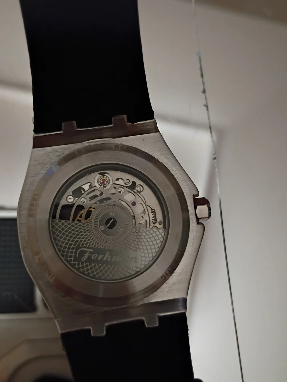 Men's Stainless Steel Silver Watch with Black Dial and Crystal Bezel fully autom